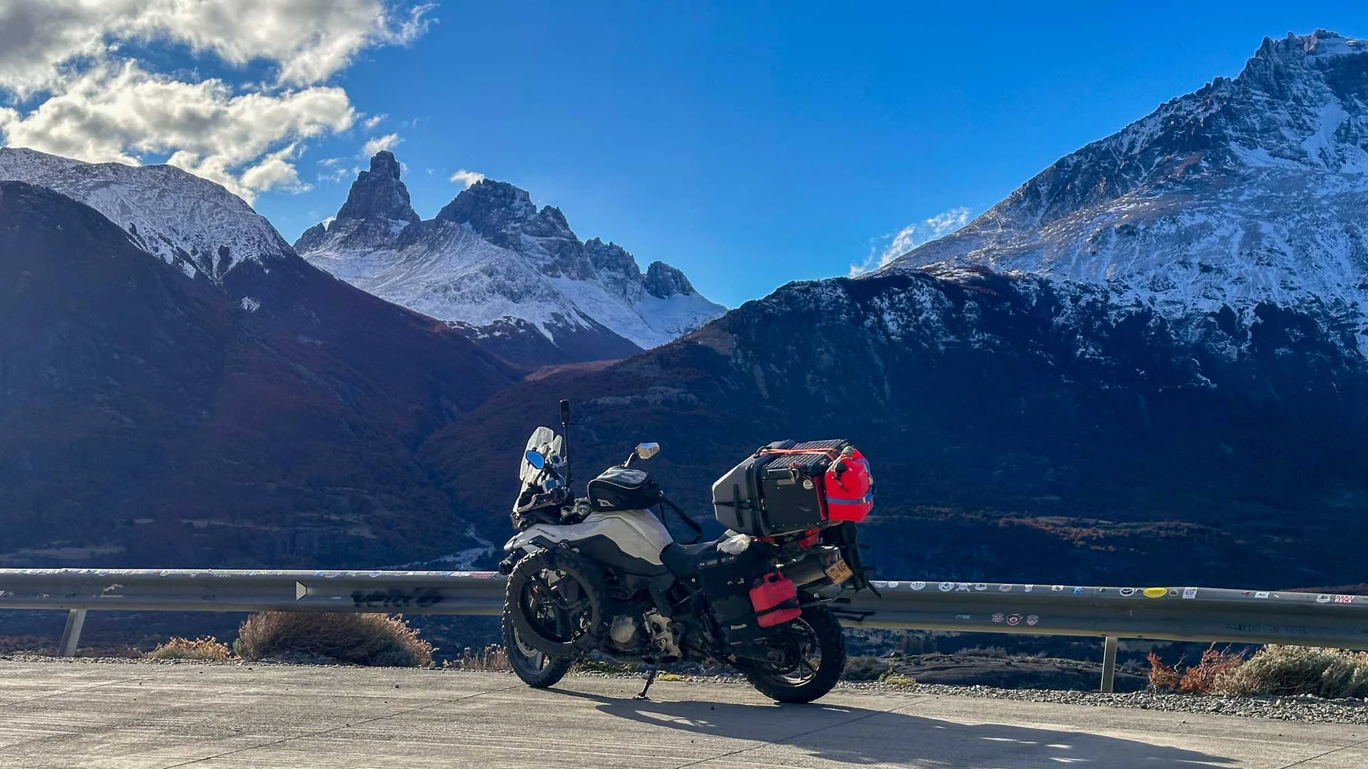 Paisaje de montaña durante un viaje por Sudamérica